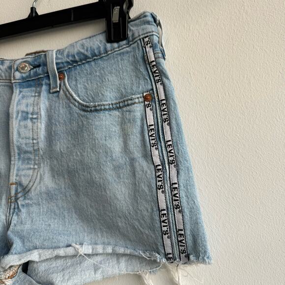 Levi's 501 Logo Spellout Trim Cutoff Denim Shorts - 27 - Picture 2 of 9